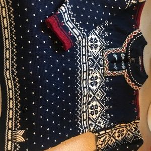 Dale of Norway young boys sweater size 4